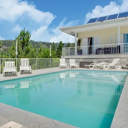 With Pool Near Douro Valley Quintela