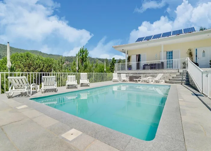 With Pool Near Douro Valley ヴィラ *