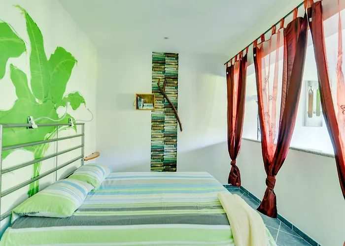 With Pool Near Douro Valley Quintela (Vinhais)