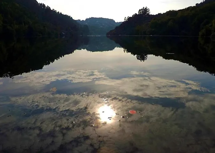 With Pool Near Douro Valley ヴィラ *